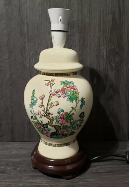 Lampada da tavolo vintage asiatica, cinese anni '30 - 1979 in porcellana con motivo cavalli