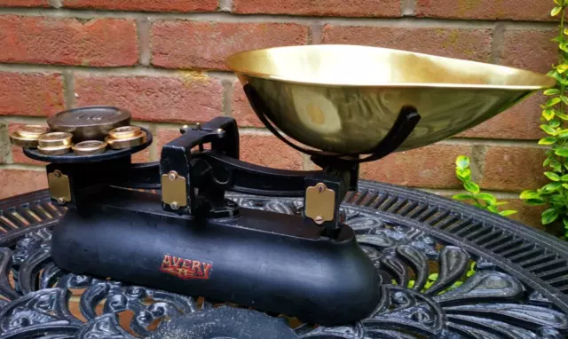 Vintage Avery Kitchen Scales with Brass Weights Decorative Fabulous Condition