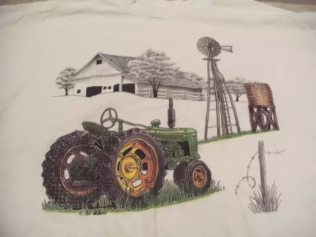 Lite Green John Deere Tee Shirt in size Xlarge, 2