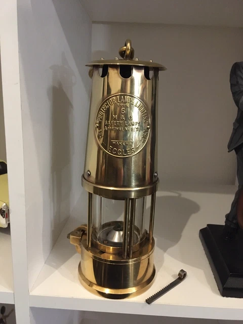 1974 Eccles  miners lamp type 6 Safety Lamp M&Q B/28 74/FANTASTIC CONDITION 49yr
