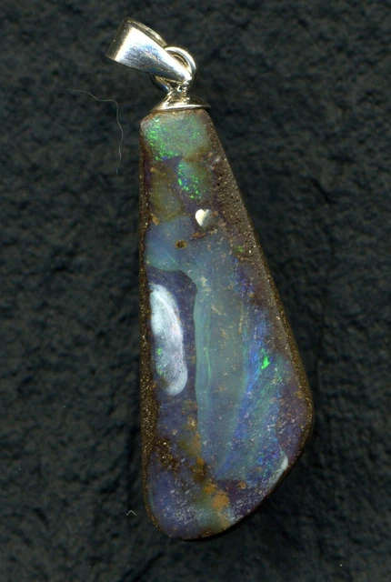 N°239-Pendentif Pendentif d'Opale Boulder d'Australie (Queensland ) de 14,30 ct