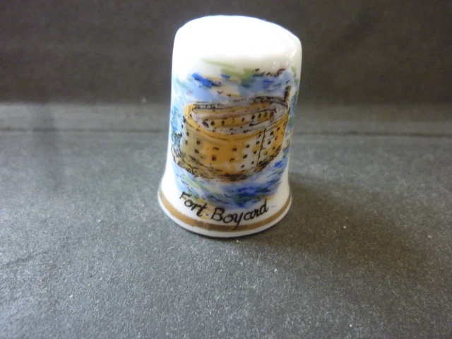 Dé à Coudre En Porcelaine Fine Birchcroft - Collection Reine Elizabeth II Avec Princesse Diana - Boîte Dôme