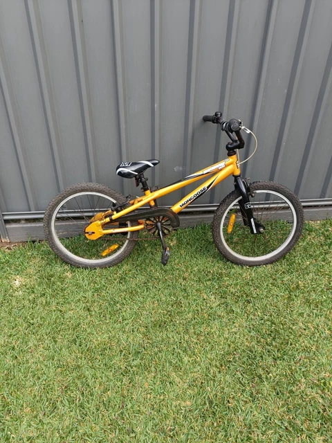 MONGOOSE MOTIVATOR MINI BMX Mid School Bike 20” Wheels Great