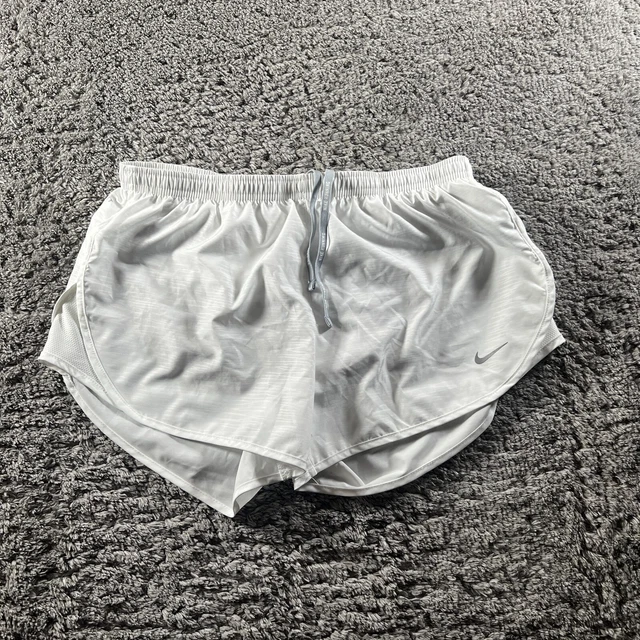 Nike shorts 2025 without liner