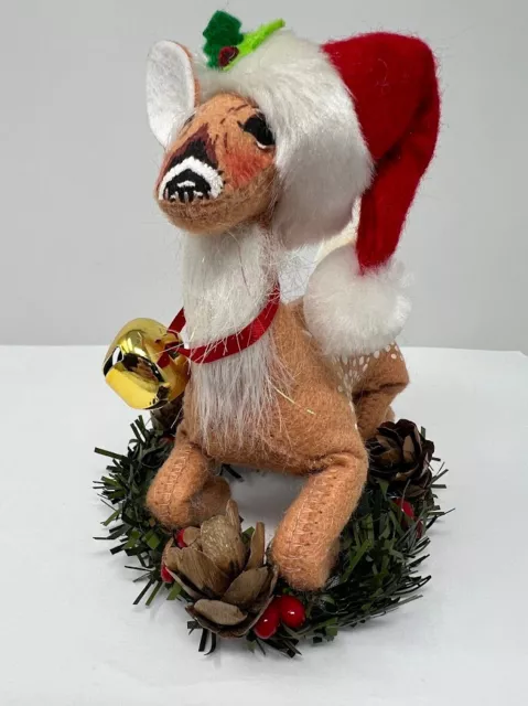 Annalee Christmas Small Deer Fawn Sitting On Wreath Doll Figure