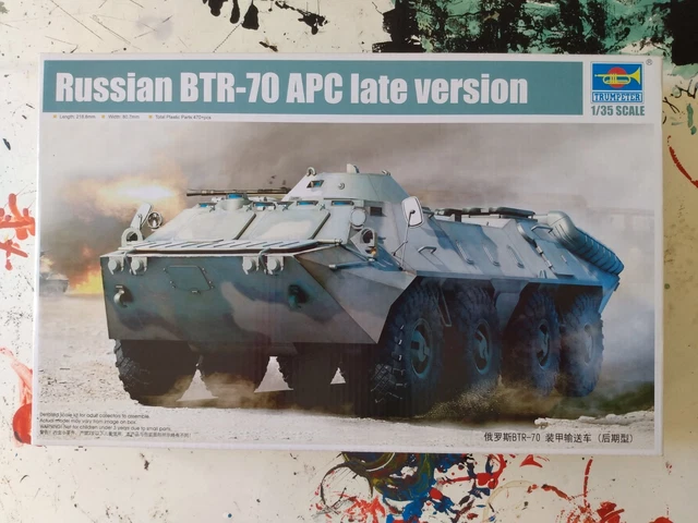 Trumpeter 01590 1/35 Mô Hình Xe Bọc Thép Russian BTR-70 APC early version
