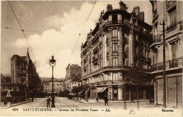 CPA Ancienne - St-Étienne, Construction Automoto Atelier - Vers 1900?