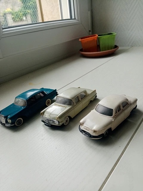 Norev Opel rekord 1700 1/43 - Collection
