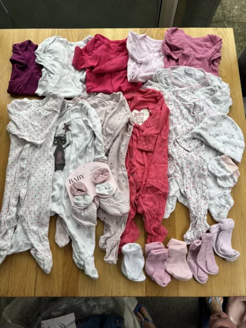 Pacchetto di abbigliamento per bambine età 0-3 mesi Matalan, M&S