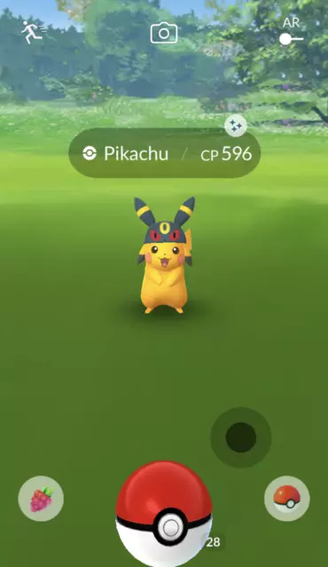 Pokémon Go fest * Shiny Pikachu wearing an amethyst crown *- TRADE