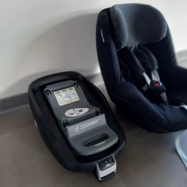 Maxi Cosi Set - Babyschale + Isofix-Station Unfallfrei