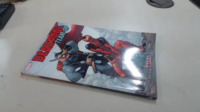 Deadpool Team-Up Volume 3 - BFFs, Rob Williams, MARVEL - US, 2011