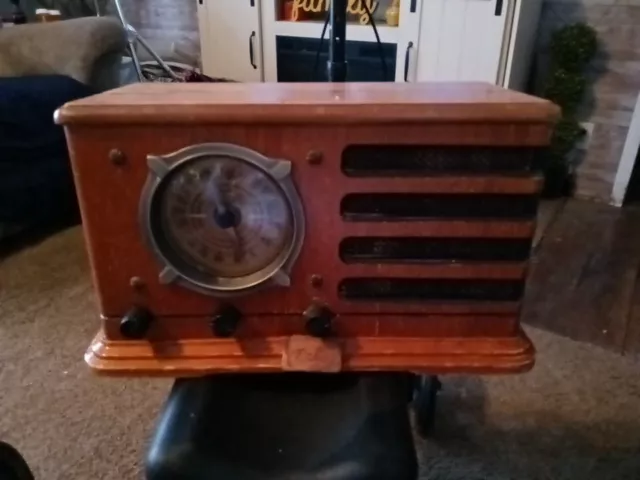 Authentic Vintage Thomas The Presidential Collectors Limited Edition Radio