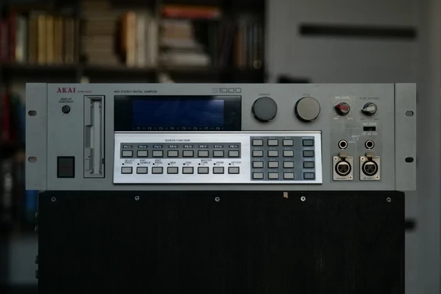 Akai S1000 sampler midi module. Refurbished, maxed out and a lot of upgrades!!