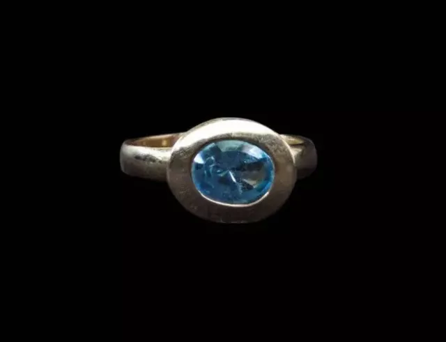 375 9KT Anillo de Oro Con Topacio Azul, Tamaño Del Anillo 53 ,Buen Estado