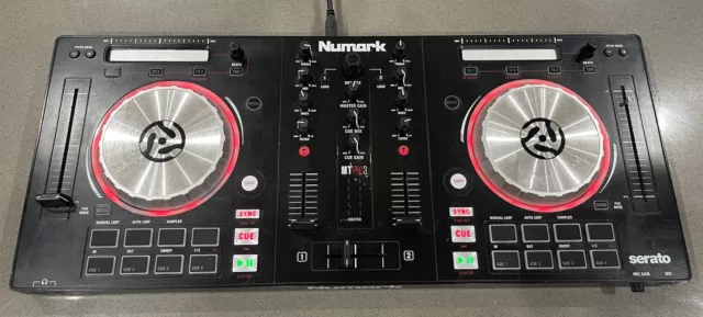 Numark MTPRO3 Mixtrack Pro 3 Controller Official Decks Mixer. Serato.