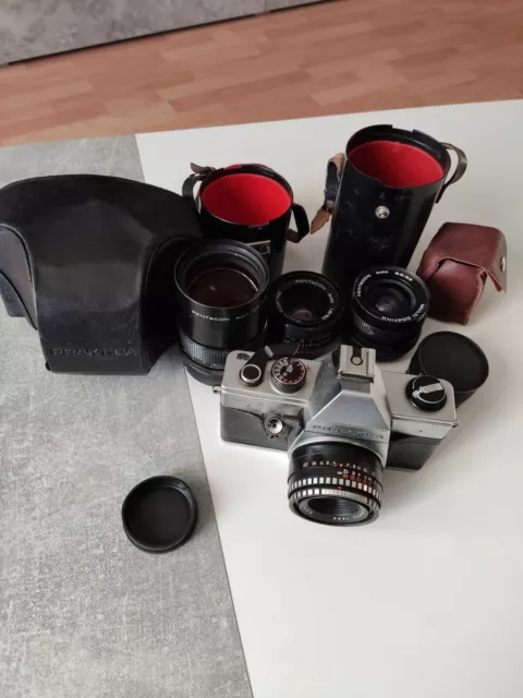 Fotoapparat praktica mtl5 mit Zubehör. Pentacon Objektiv.