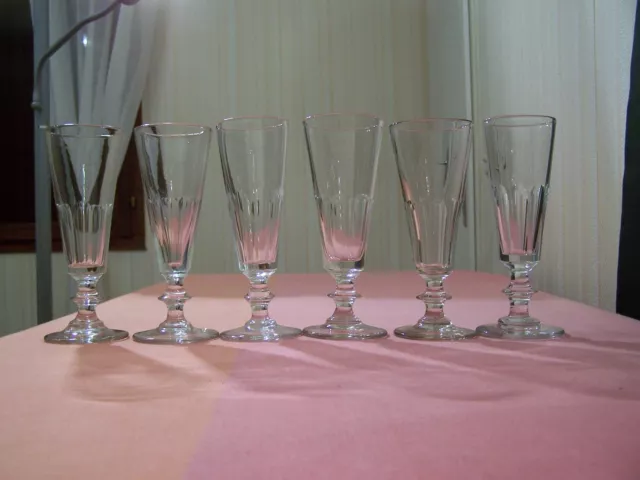 lot de 6 flutes a champagne,soufflés,taillés en cotes plates