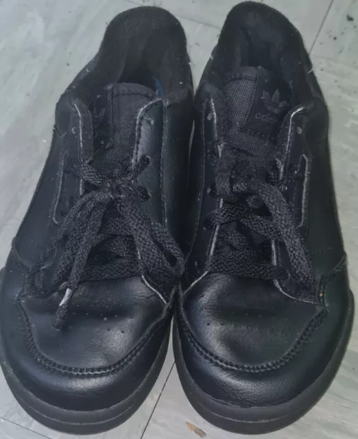 Boys adidas hotsell shoes size 1