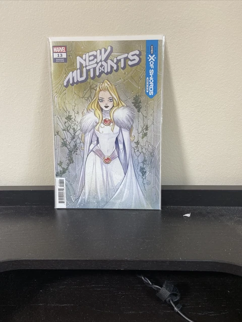 New Mutants #13 Peach Momoko Variant Marvel Comic X-Men 2020 Xos