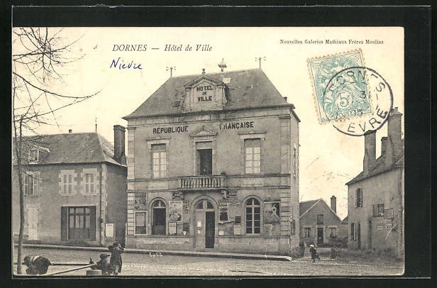 CPA Dornes, L´Hotel de Ville 1905
