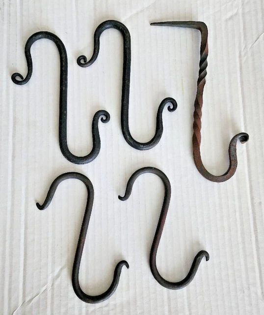 Vintage Black / Brown Twisted Iron 6 1/4" L Hanger With 4 S Hooks