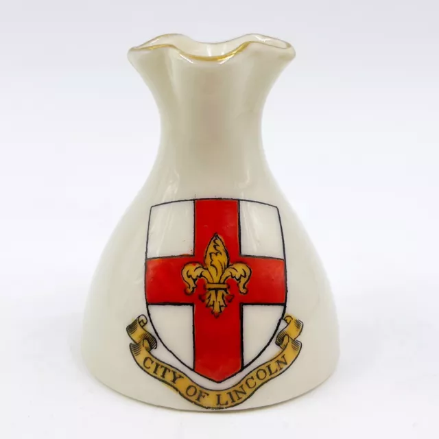 Vintage Unmarked Crested China Souvenir Model Of Vase - City Of Lincoln Crest