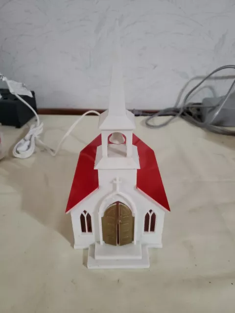 VINTAGE Red & White VILLAGE LIGHT UP PLASTIC CHURCH CHRISTMAS