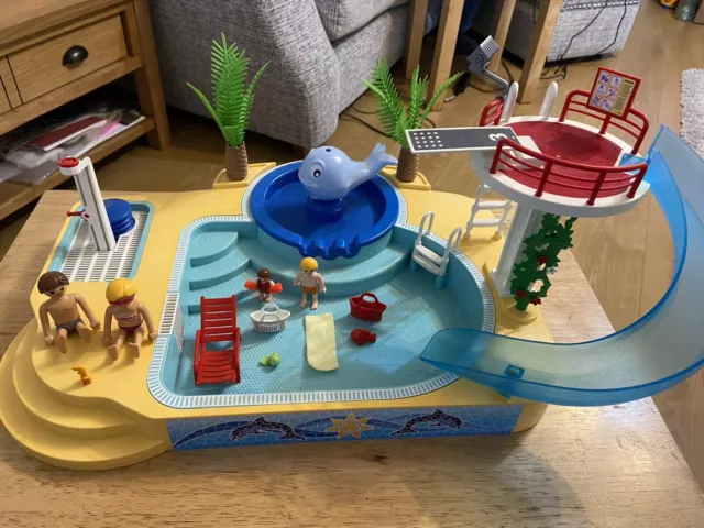 Playmobil pool sales with whale fountain