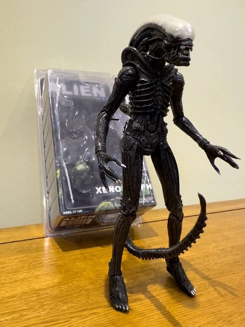ALIEN CLASSIC ALIEN Xenomorph 1979 7" Action Figure by NECA £14.00 ...