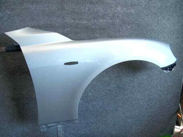 Parafango anteriore destro + 4 cm. - VW Store