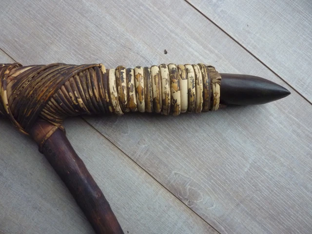 Original Steinaxt, Irian Jaya, West Papua, Steinbeil,Naturfasern, ca. 50 Jahre