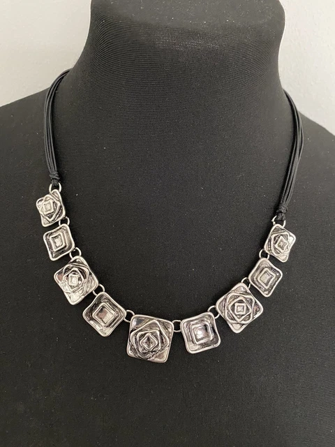 Sarah tempest necklace 2025