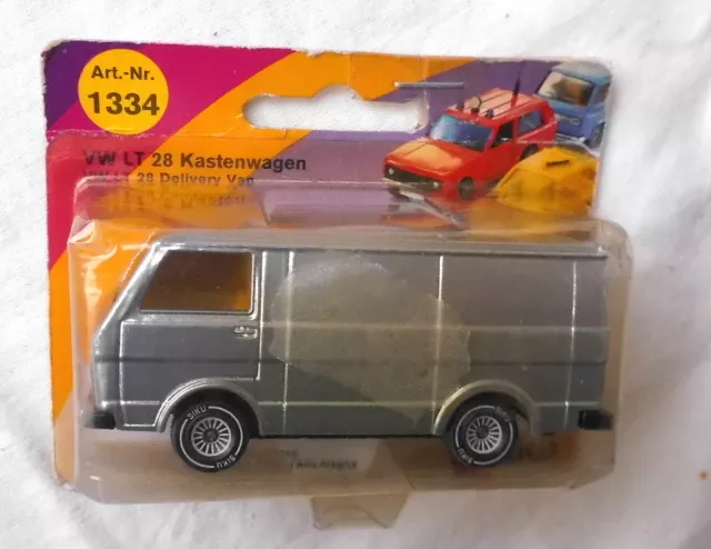 SIKU 1334 – VW LT 28 Kastenwagen silber - NEU in OVP - 1:55