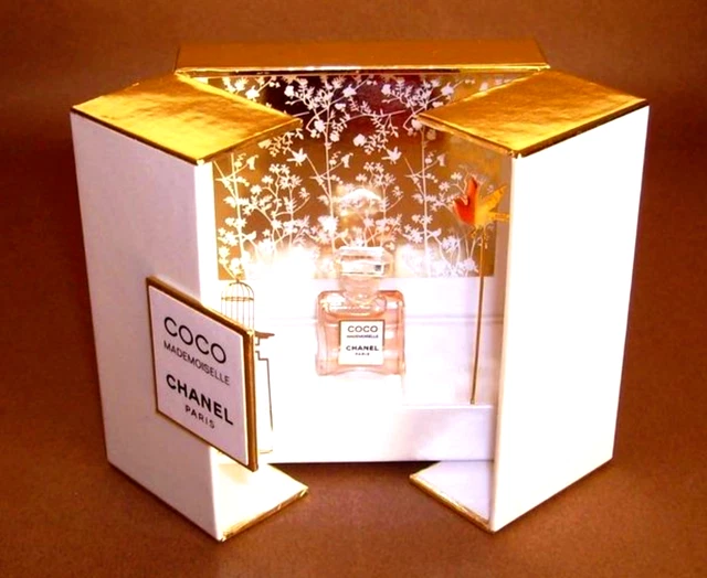 NEW CHANEL COCO Mademoiselle Perfume Mini 1.5ml Show case Catwalk  Collectible £99.00 - PicClick UK