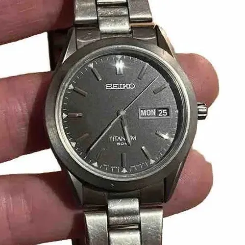 Seiko Men’s Titanium Watch