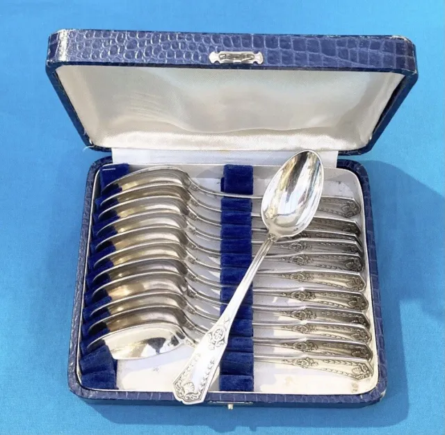 12 petites cuillères SFAM modèle SANS GÊNE métal argenté couvert ménagère table