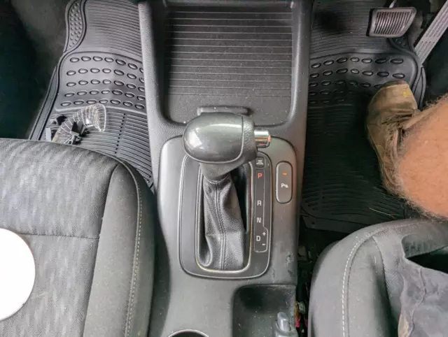 Kia cerato discount gear knob