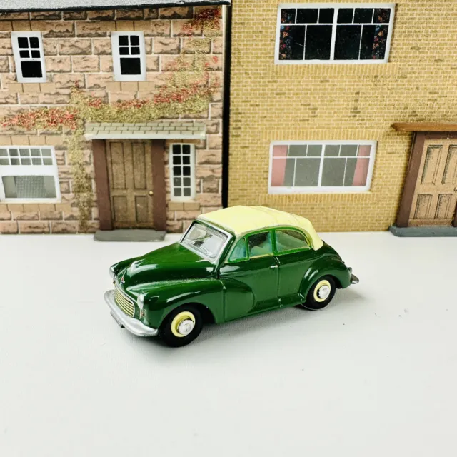 Oxford Diecast 1:76 OO Morris Minor Convertible Diecast Car Model In Green