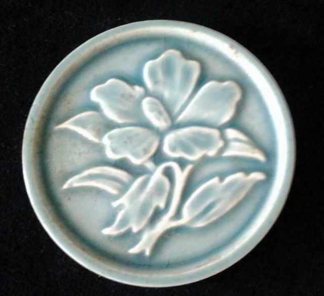 TILE Antiq Decorative Floral Design Tile Circa1900 Made in USA. 3 1/2" D 3