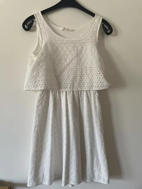 Mädchen Kleid H&M 158 12-13 Jahre creme Stickerei romantisch Sommer schick Weiss