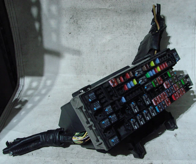 FORD EXPLORER 2011 2012 Fuse Box Relay Junction Block Module 83.99