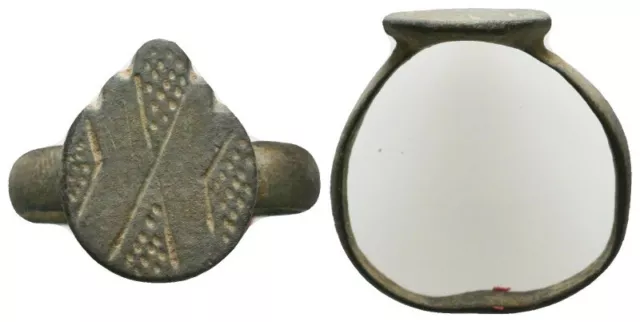 Precioso Anillo romano de bronce, Roman bronze ring with dots. ancient roman