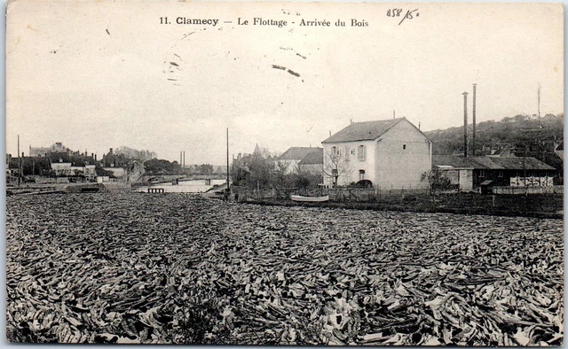 58 CLAMECY - le flottage - arrivee du bois -