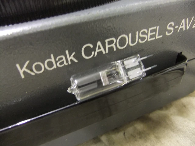 Projecteur De Diapositives KODAK CAROUSEL S-AV 2000 – Fonctionnel, Gris (Modèle Carrousel)