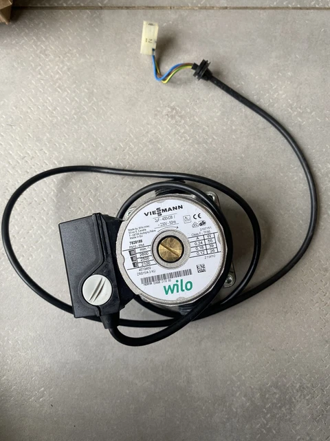Pompe De Charge Viessmann VIZRS 15/4-3 Ku - Réf 7828188 (occasion)