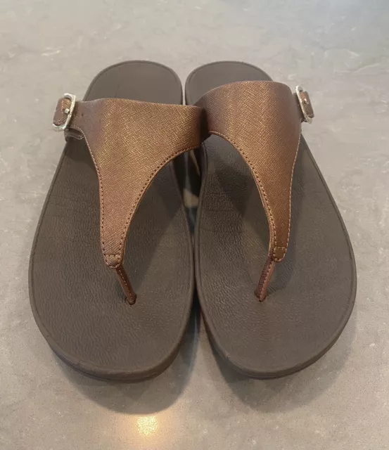 Fitflop The Skinny Metallic Bronze Leather Toe-Post Buckle Thong Sandals 7 EUC