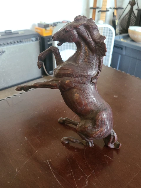 Hartland - Woodcut Rearing Mustang Horse - Cherry Woodgrain 1964-1966