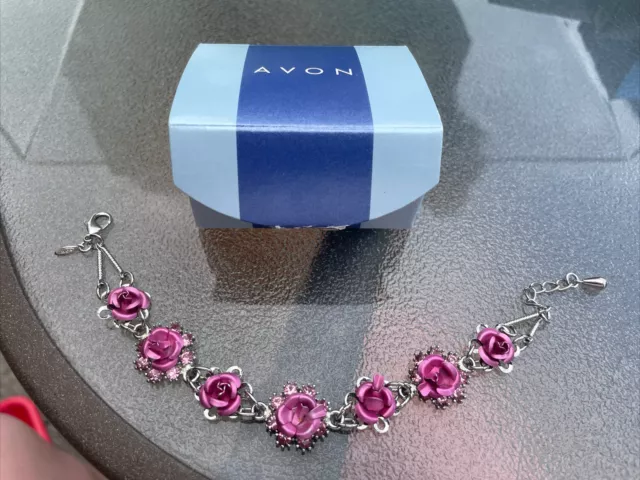 Avon Silver Tone Pink Metal Roses Bracelet 7” Beautiful!New In Box