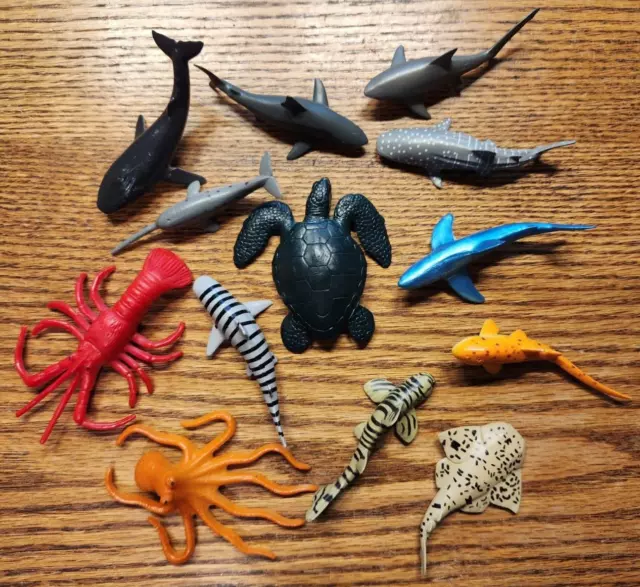 Lot of 13 Plastic Sea Life Creatures Animals Toys Sharks Turtle Whale Octopus